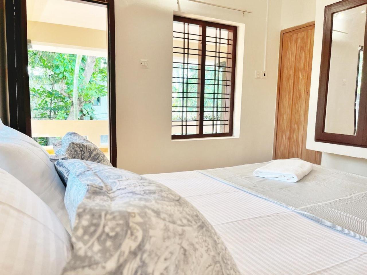 Bava Beach Resort & Retreat Center Варкала Екстериор снимка