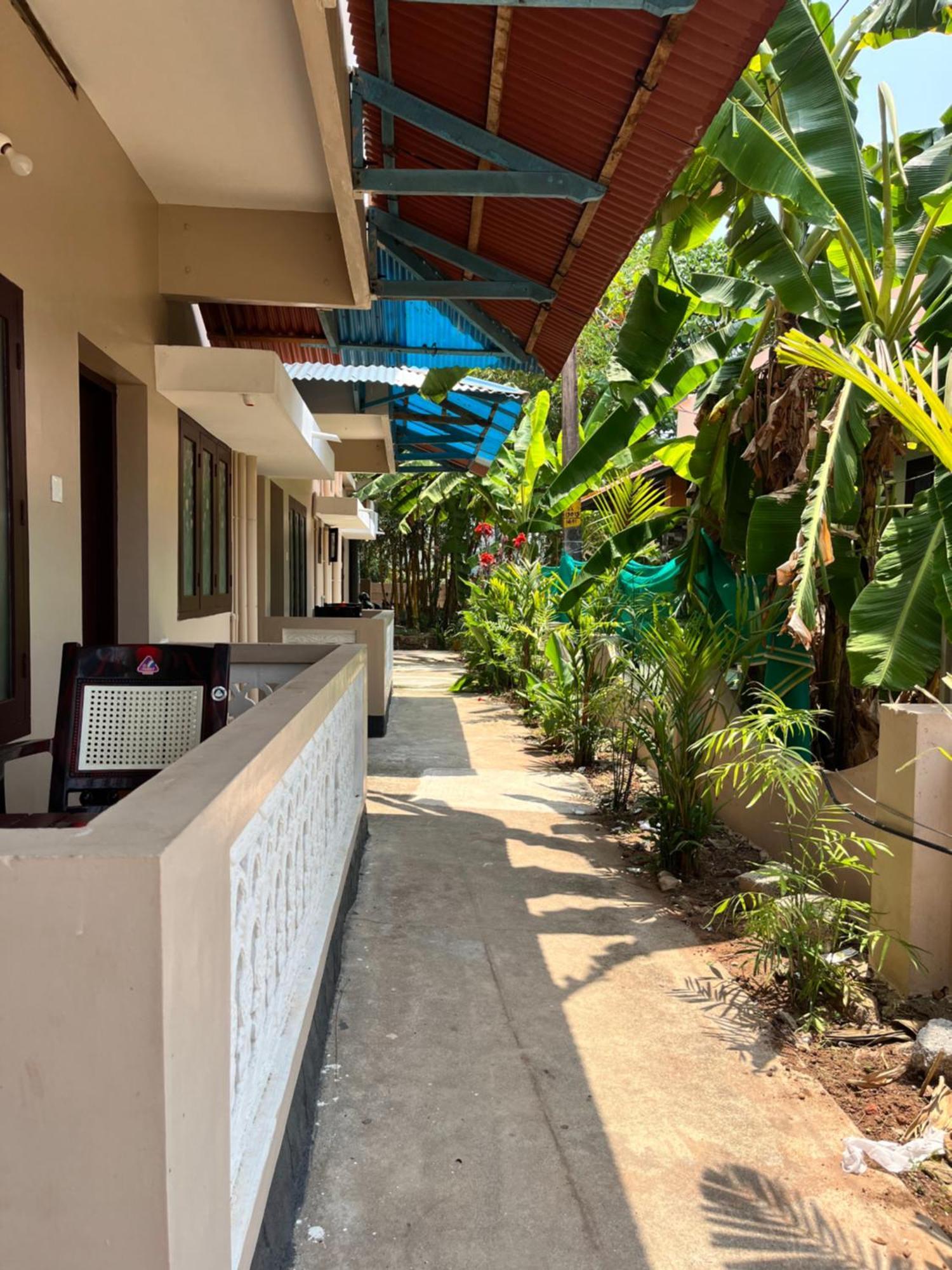 Bava Beach Resort & Retreat Center Варкала Екстериор снимка