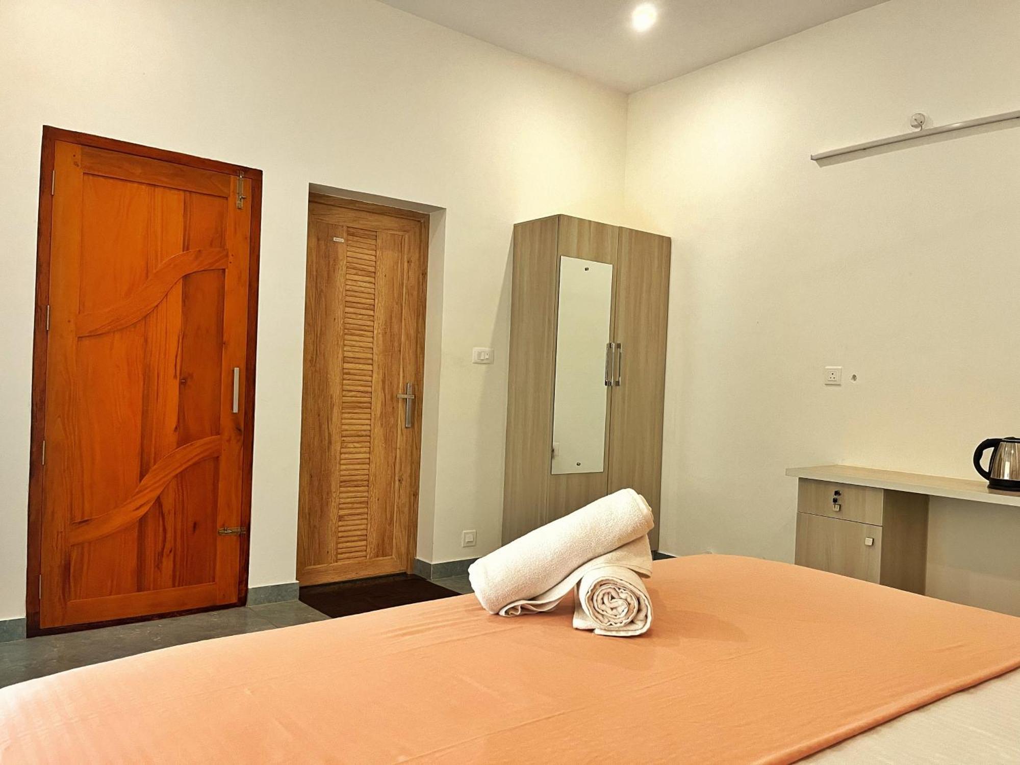 Bava Beach Resort & Retreat Center Варкала Екстериор снимка