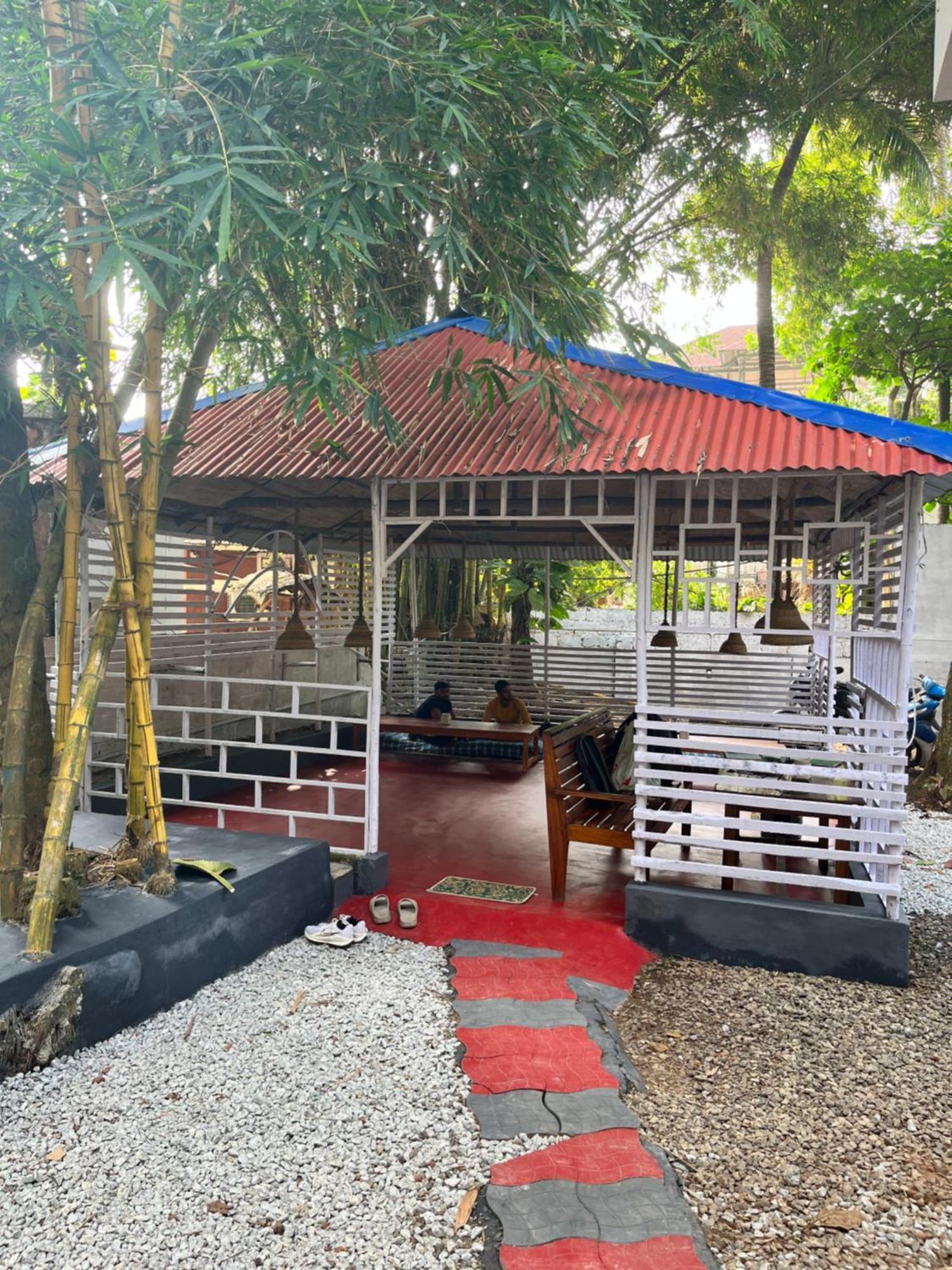 Bava Beach Resort & Retreat Center Варкала Екстериор снимка