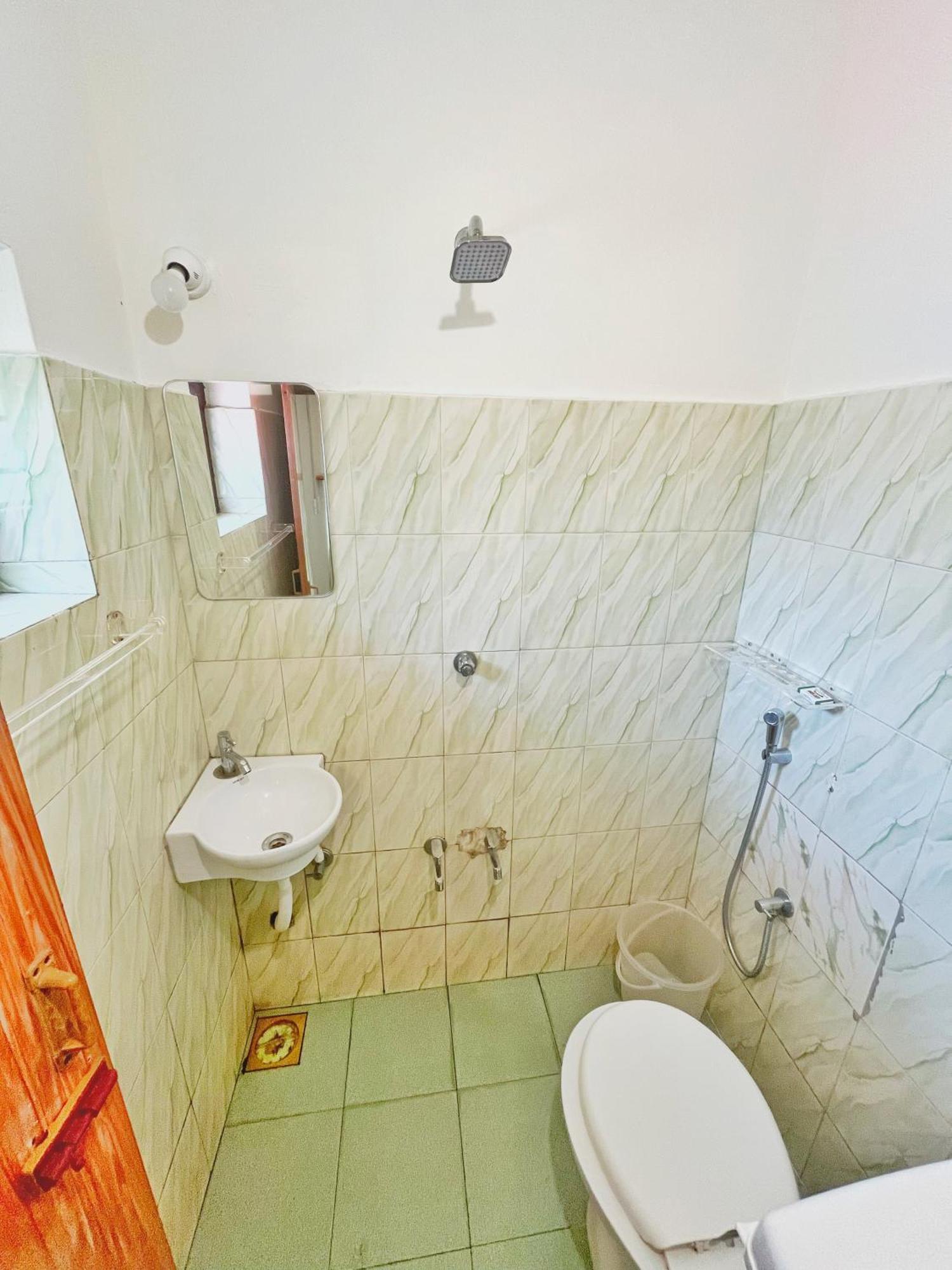 Bava Beach Resort & Retreat Center Варкала Екстериор снимка