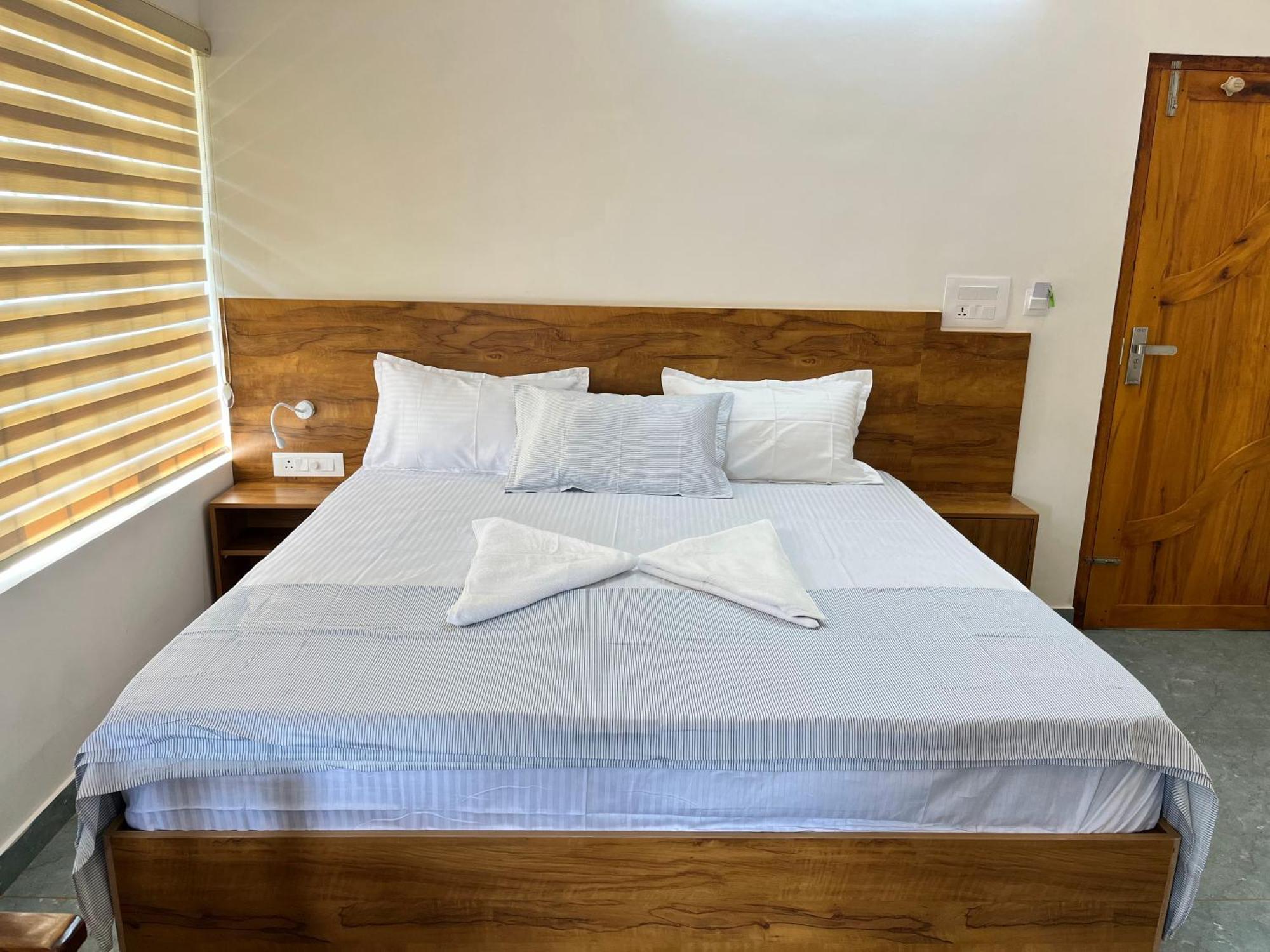 Bava Beach Resort & Retreat Center Варкала Екстериор снимка