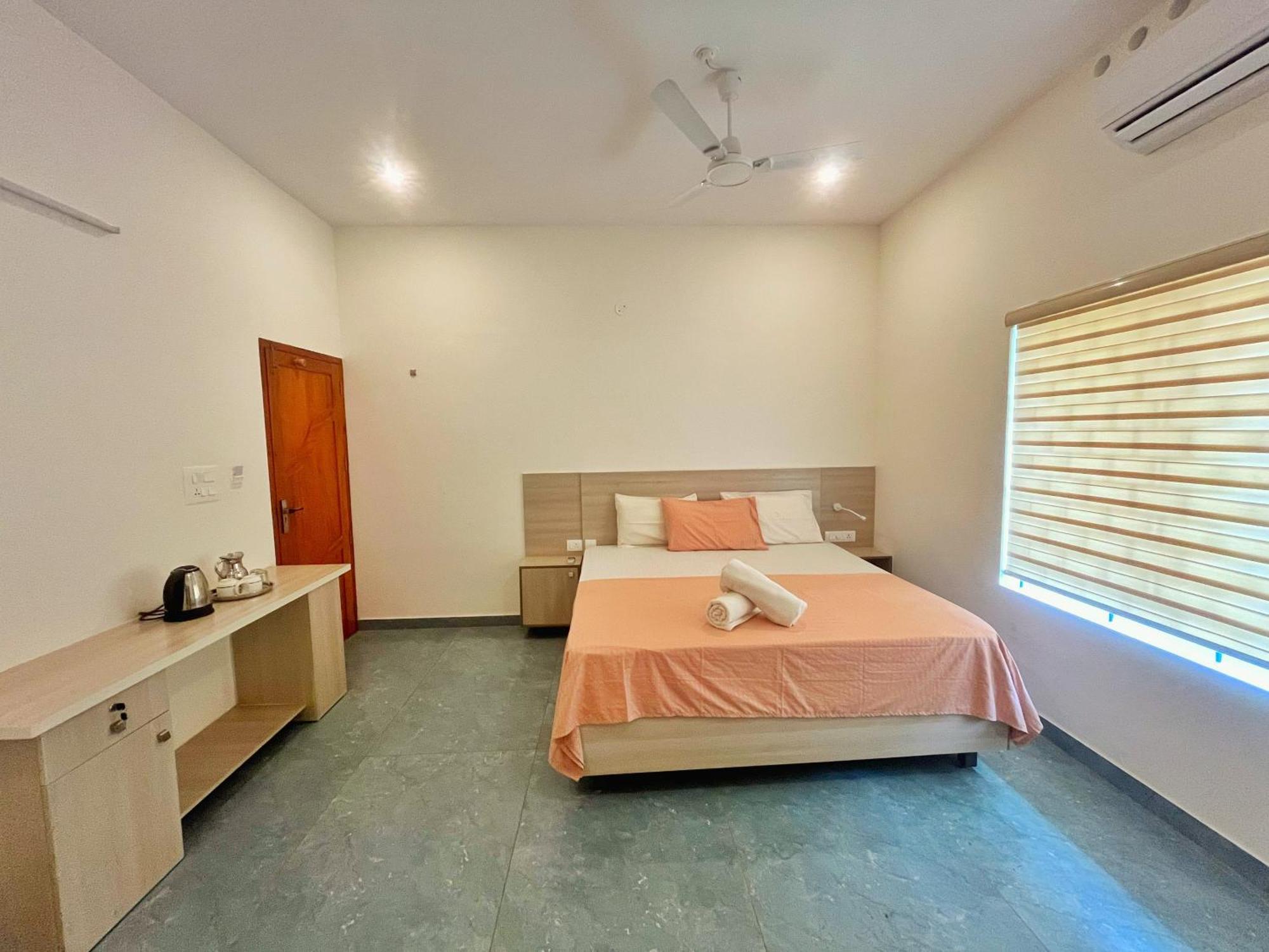 Bava Beach Resort & Retreat Center Варкала Екстериор снимка